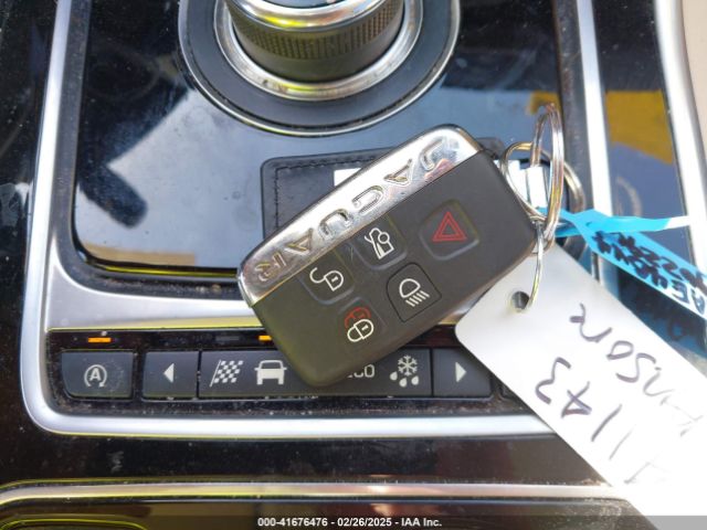 SAJAE4BV4HA962296 Jaguar Xe 35t Prestige