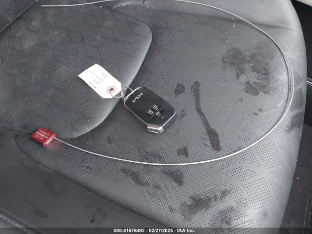 KNDNB4H31R6306513 KIA Carnival Mpv Lx Seat Package