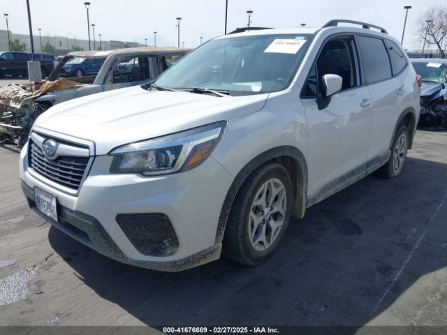 JF2SKAJC4LH581561 Subaru Forester Premium