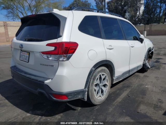 JF2SKAJC4LH581561 Subaru Forester Premium