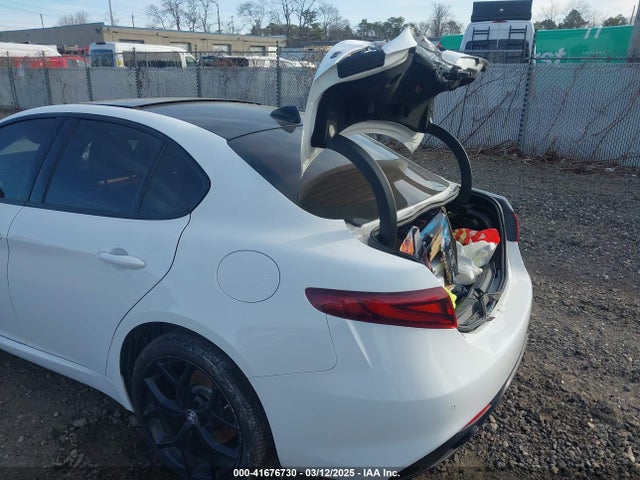 ZARFANAN9L7630017 Alfa Romeo Giulia Sport Awd