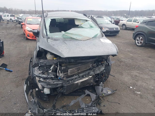1FMCU9GD6JUB97874 Ford ESCAPE SE