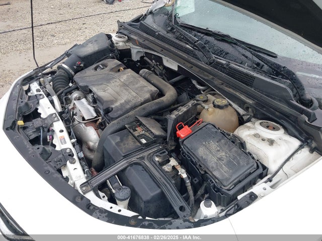 1G1ZE5STXHF183423 Chevrolet MALIBU 1LT