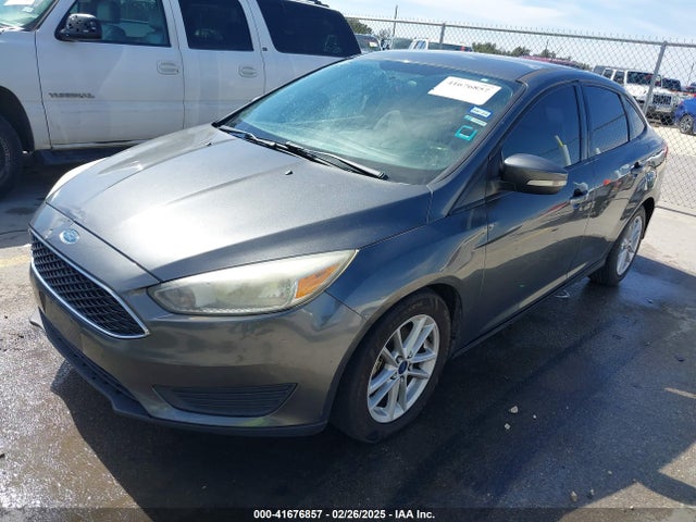 Ford FOCUS SE 2017 1FADP3F25HL249059 Image 2