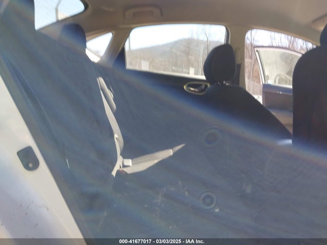 3N1AB7AP7HY383829 Nissan SENTRA SV