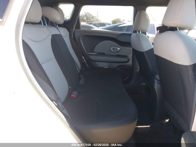 KNDJN2A2XJ7535413 KIA Soul