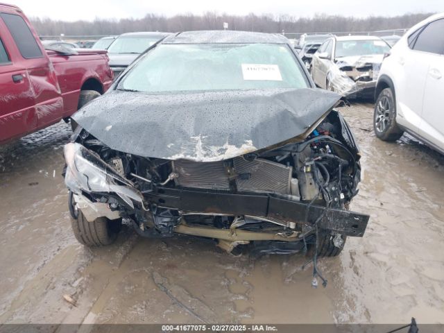 2T1BURHE6HC940130 Toyota COROLLA LE