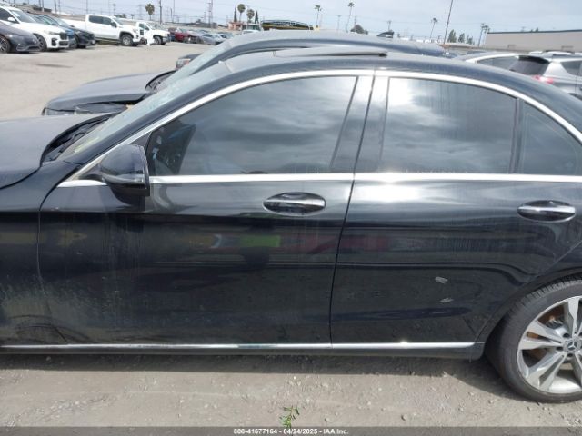 55SWF4JB9JU275433 Mercedes-Benz C 300