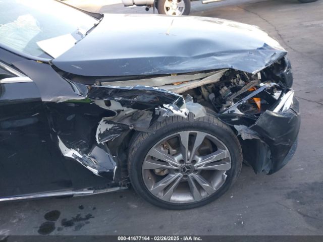 55SWF4JB9JU275433 Mercedes-Benz C 300