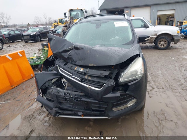 1FMCU9J94EUA65593 Ford Escape Titanium