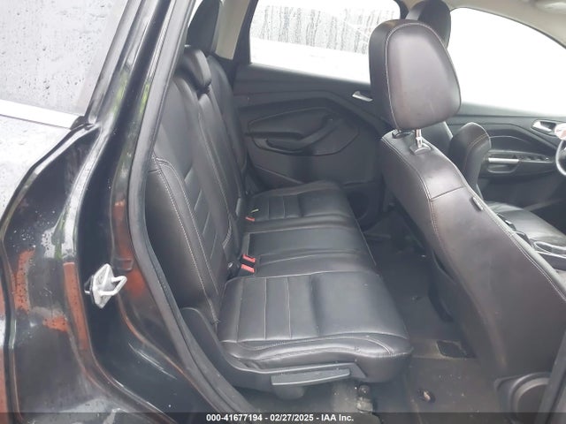 1FMCU9J94EUA65593 Ford Escape Titanium