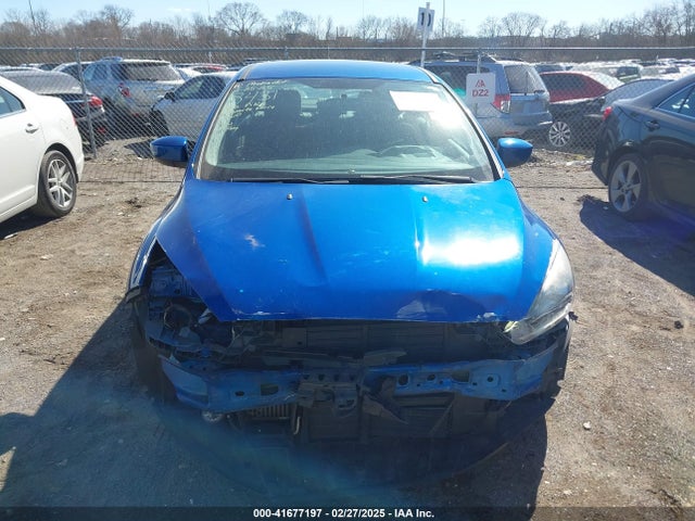 1FADP3FEXJL238431 Ford FOCUS SE
