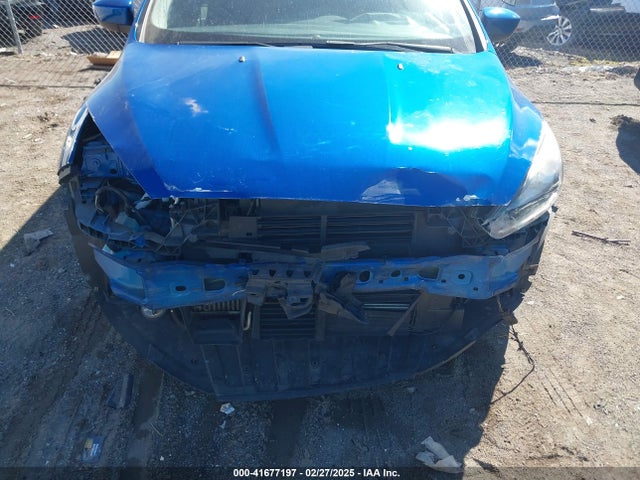 1FADP3FEXJL238431 Ford FOCUS SE