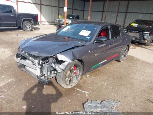 ZARFAMBN4R7683046 Alfa Romeo Giulia Ti Rwd