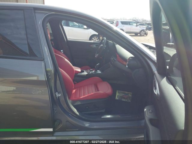 ZARFAMBN4R7683046 Alfa Romeo Giulia Ti Rwd