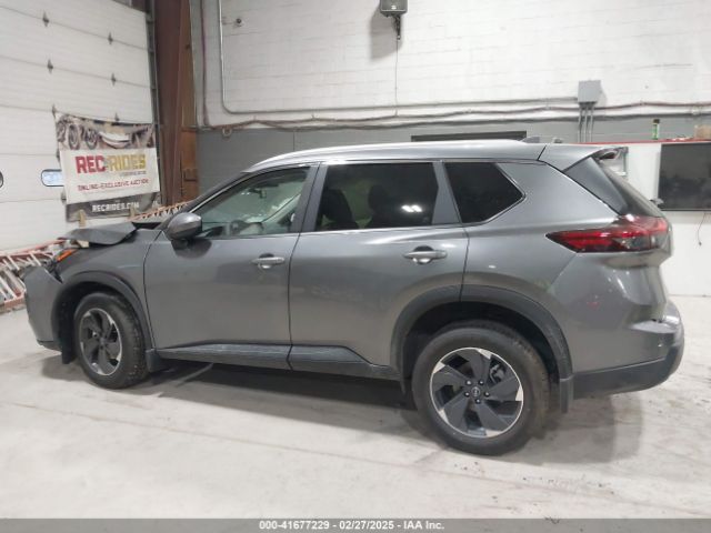 JN8BT3BB0SW153692 Nissan Rogue Sv Intelligent Awd