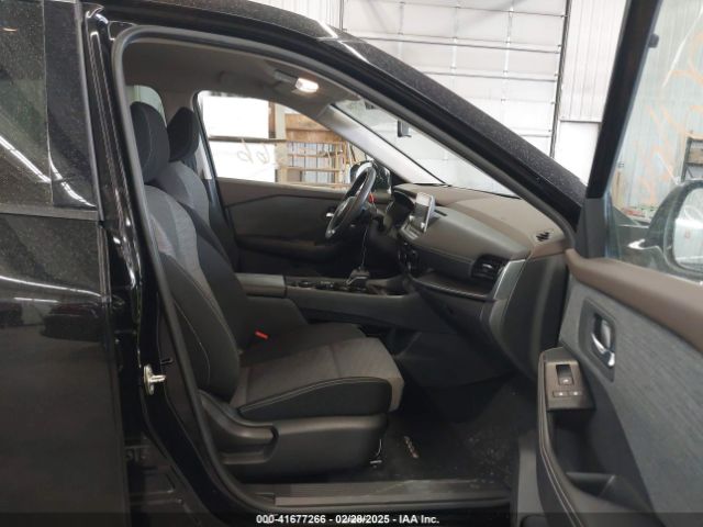 JN8AT3BBXMW205280 Nissan Rogue Sv Intelligent Awd