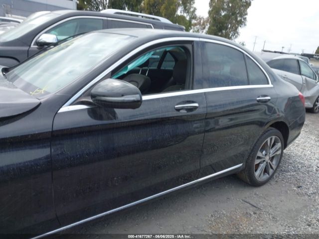 55SWF4JB6GU174715 Mercedes-Benz C 300 Luxury/sport