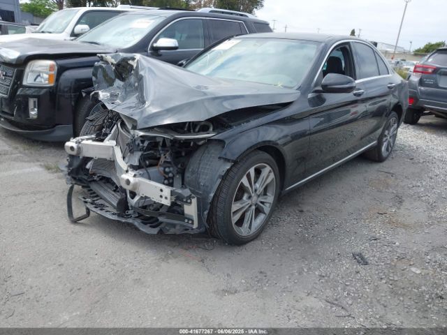 55SWF4JB6GU174715 Mercedes-Benz C 300 Luxury/sport