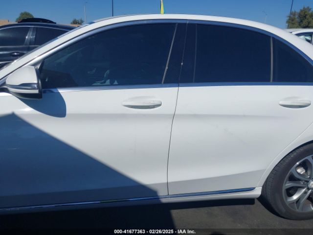 55SWF4JB6GU102140 Mercedes-Benz C 300 Luxury/sport