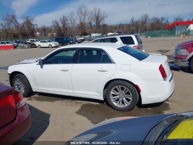 2C3CCAAG1HH512125 Chrysler 300 Limited