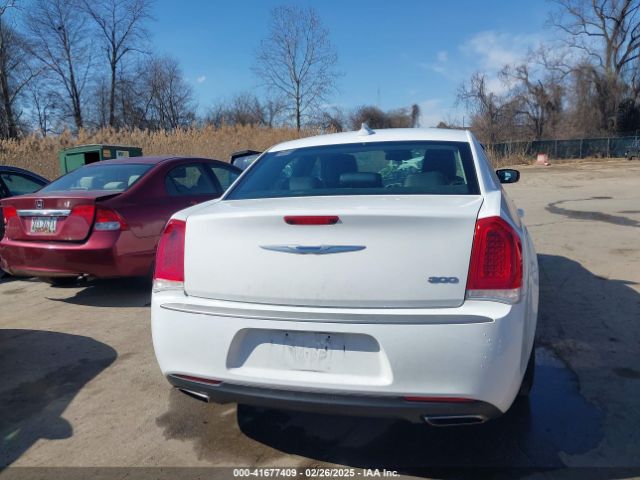 2C3CCAAG1HH512125 Chrysler 300 Limited