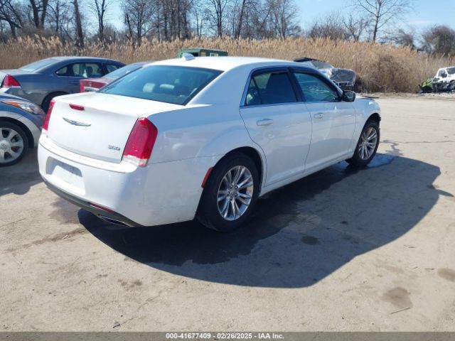 2017 CHRYSLER 300 2C3CCAAG1HH512125 Photo 3