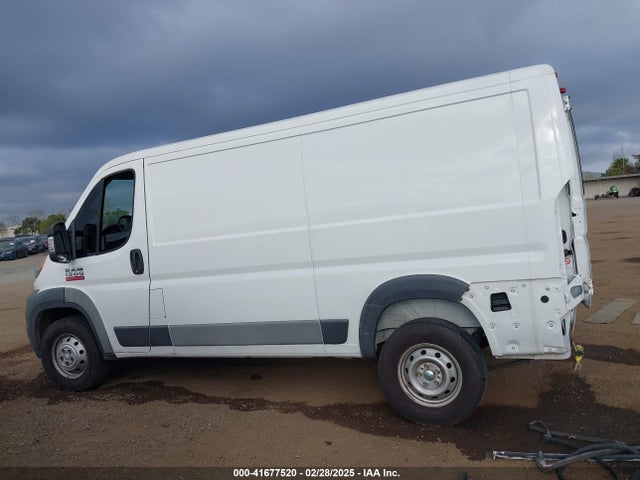 3C6TRVAG4HE546435 RAM Promaster 1500 Low Roof 136 Wb