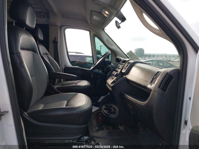 3C6TRVAG4HE546435 RAM Promaster 1500 Low Roof 136 Wb