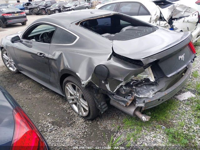 Ford Mustang Ecoboost 2017 1FA6P8TH0H5302947 Image 3