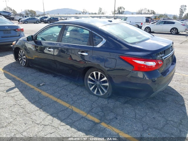 Nissan Altima 2017 1N4AL3AP1HC227786 Image 15