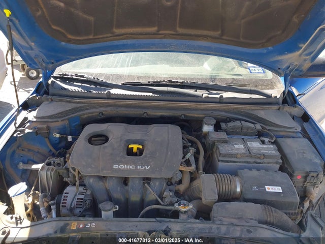 5NPD84LF5HH061795 Hyundai ELANTRA SE