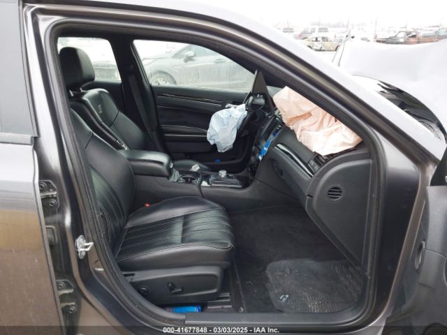 2018 CHRYSLER 300 2C3CCAGG5JH256309 Photo 4