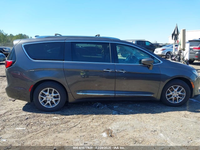Chrysler Pacifica Touring L 2020 2C4RC1BG6LR269130 Image 13