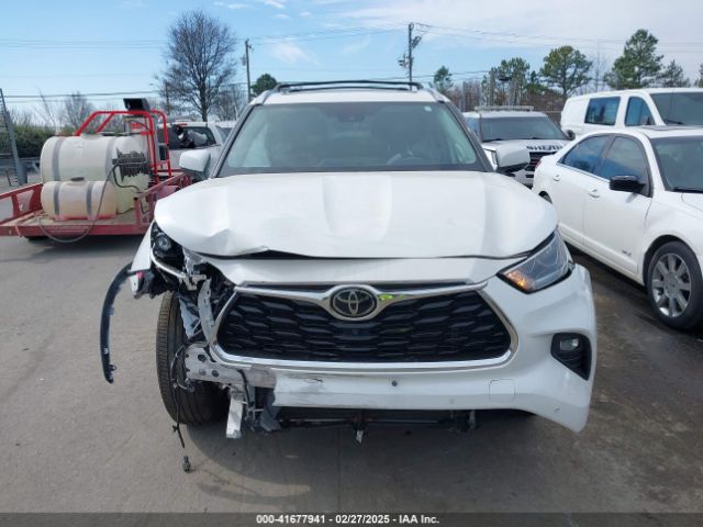 5TDFZRBH9MS108434 Toyota Highlander Platinum