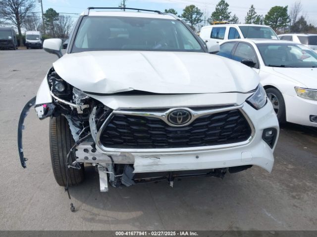 5TDFZRBH9MS108434 Toyota Highlander Platinum