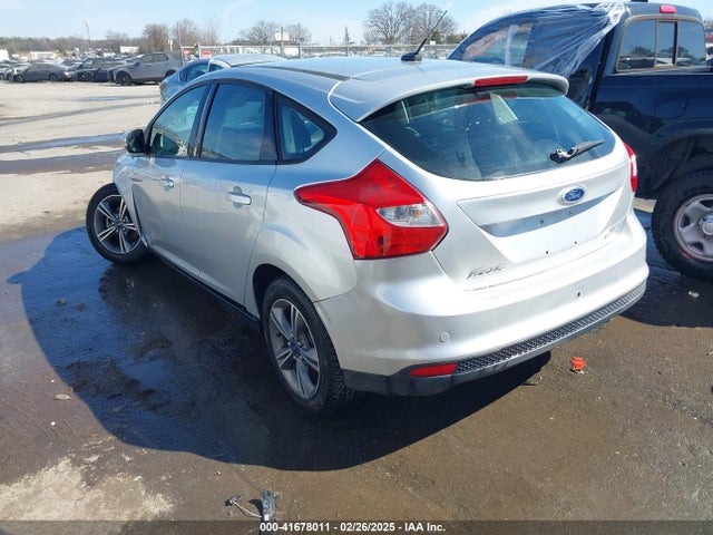 1FADP3K2XEL383521 Ford FOCUS SE