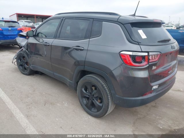 2019 JEEP COMPASS 3C4NJCBB6KT613295 Photo 2