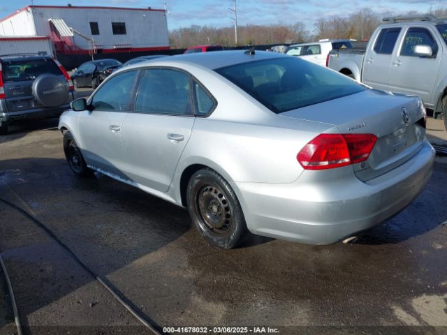 1VWAP7A39EC023880 Volkswagen Passat 2.5l S