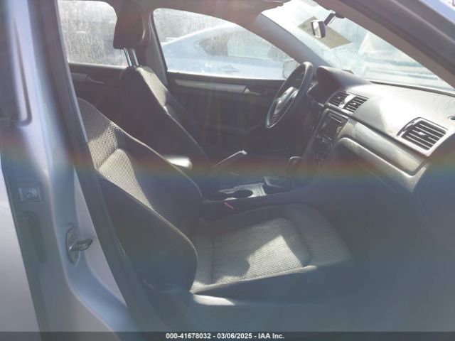 1VWAP7A39EC023880 Volkswagen Passat 2.5l S