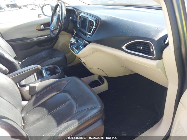 Chrysler Pacifica Touring L 2019 2C4RC1BG3KR650593 Image 5