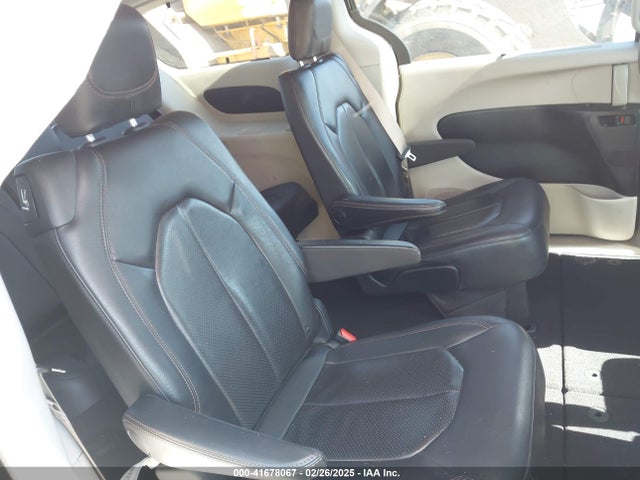 Chrysler Pacifica Touring L 2019 2C4RC1BG3KR650593 Image 8