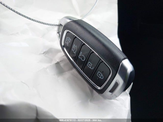 KMHLM4AG7MU126418 Hyundai ELANTRA SEL