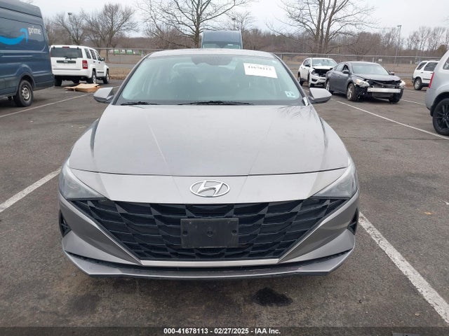 KMHLM4AG7MU126418 Hyundai ELANTRA SEL