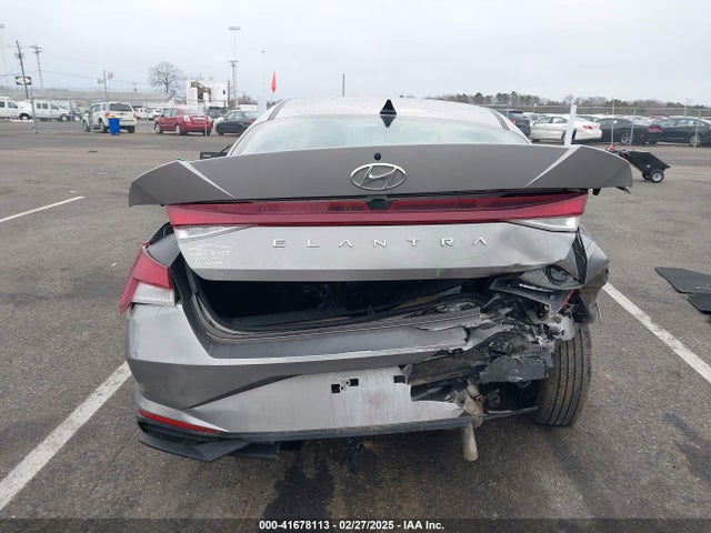 KMHLM4AG7MU126418 Hyundai ELANTRA SEL