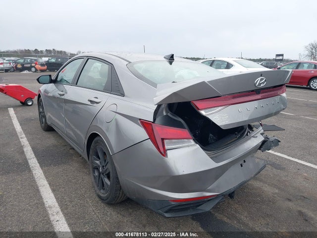 KMHLM4AG7MU126418 Hyundai ELANTRA SEL