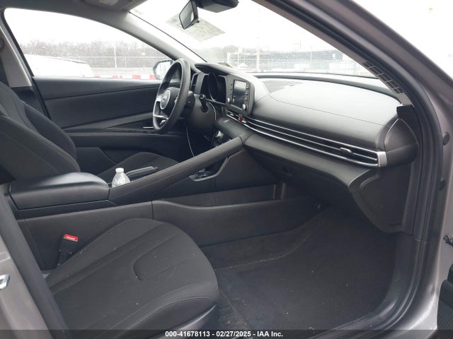 KMHLM4AG7MU126418 Hyundai ELANTRA SEL