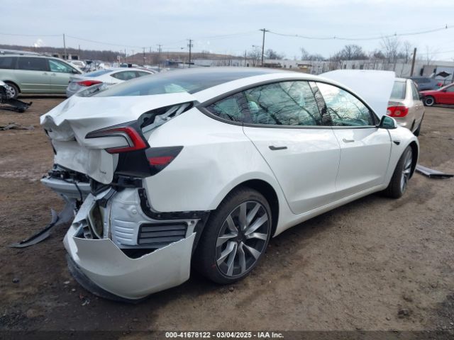 2025 TESLA MODEL 3 5YJ3E1EB3SF899746 Photo 3