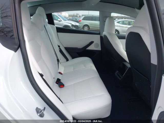 2025 TESLA MODEL 3 5YJ3E1EB3SF899746 Photo 7