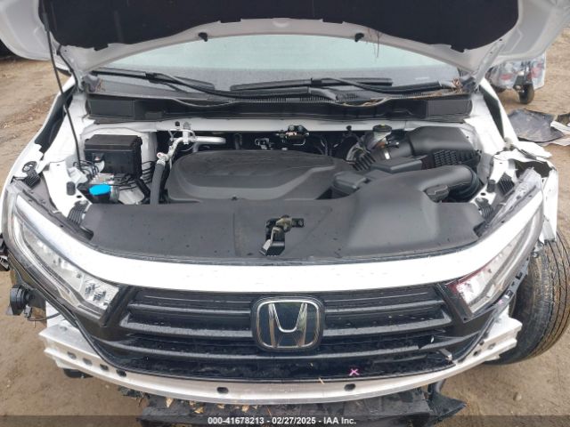 5FNRL6H82RB074384 Honda Odyssey Touring